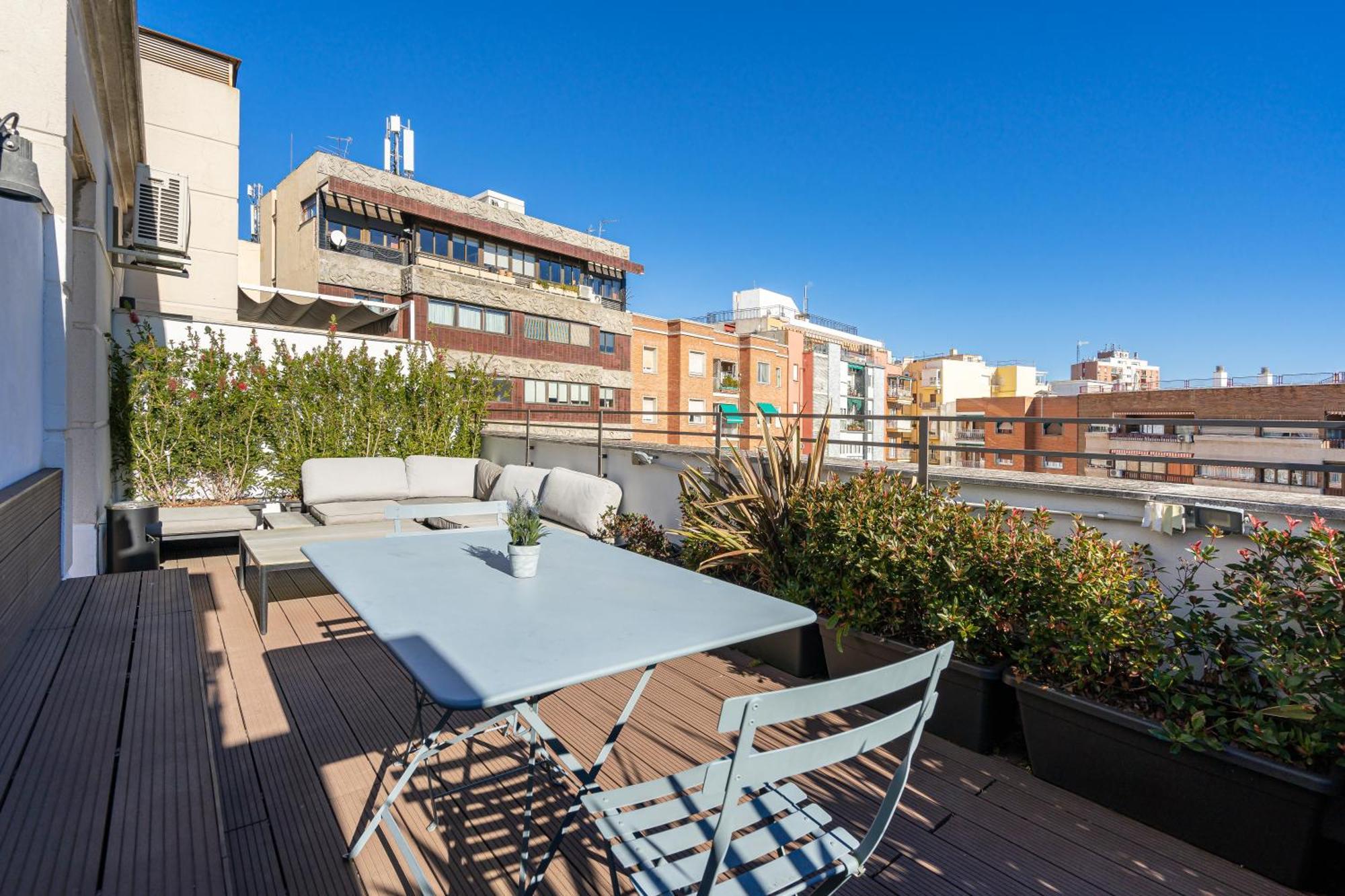 Feelathome Waldorf Suites Apartments Madrid Exterior foto