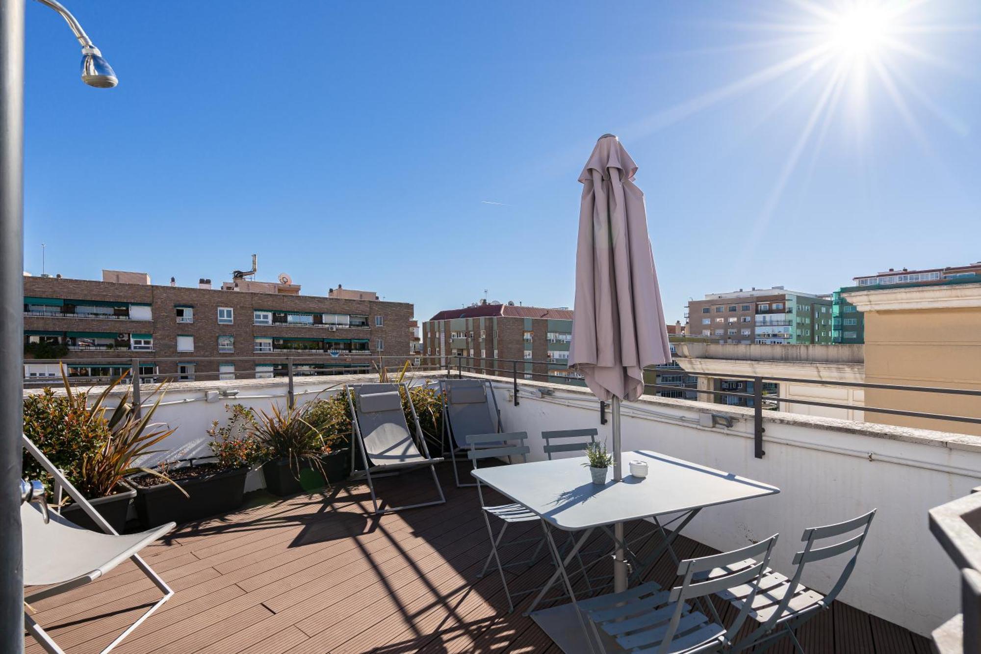 Feelathome Waldorf Suites Apartments Madrid Exterior foto