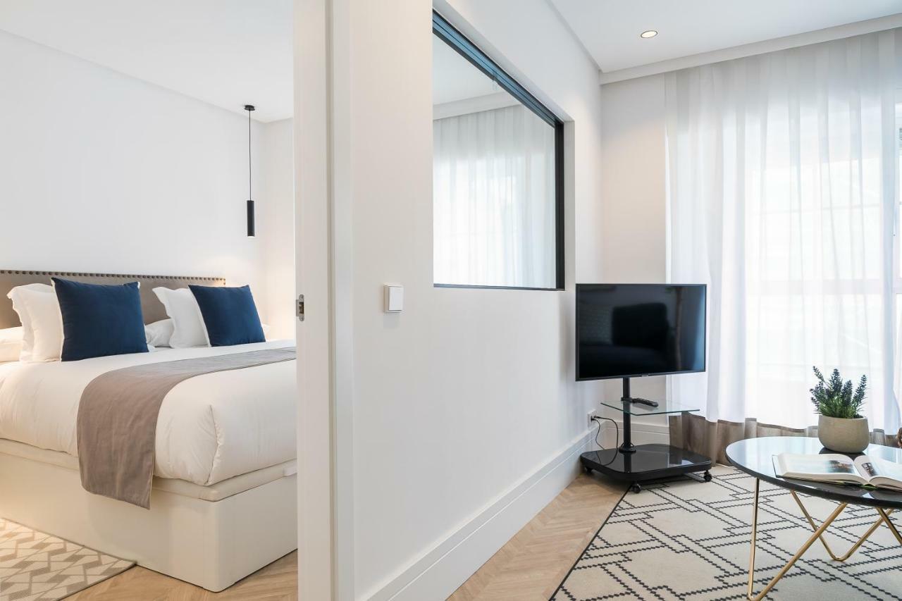 Feelathome Waldorf Suites Apartments Madrid Exterior foto